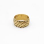 9ct gold ring size M 4.7g