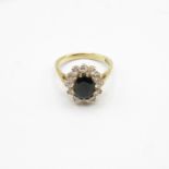 9ct gold ring with dark stone and CZ size O 4.2g