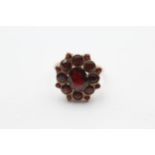 9ct Gold Garnet Cluster Cocktail Ring (4.1g) Size N