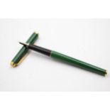 Vintage PARKER 180 Green Lacquer Fountain Pen w/ Gold Plate Nib WRITING // Vintage PARKER 180