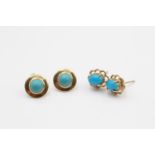 2 X 9ct Gold Reconstituted Turquoise Set Stud Earrings (3.3g)