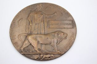 WW1 Death Plaque Named Albert Knowles // In antique condition Signs of age and wear Please see