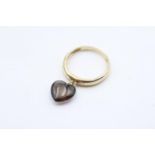 9ct Gold Heart Shaped Smokey Quartz Charm Set Ring (2g) Size N