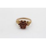9ct Gold Vintage Garnet Cluster Ring (2g) Size L
