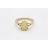 9ct Gold Opal And Diamond Set Dress Ring (2.1g) Size L