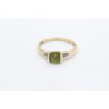 9ct Gold Diamond Accented Chequer Cut Peridot Dress Ring (1.9g) Size Q 1/2