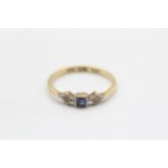 18ct Gold Vintage Sapphire & Diamond Trilogy Ring (1.8g) Size N