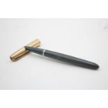 Vintage PARKER 51 Grey FOUNTAIN PEN w/ Rolled Gold Cap WRITING // Vintage PARKER 51 Grey FOUNTAIN