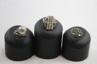 Three Mid Century Modernist Brutalist Design Rings (23g) //