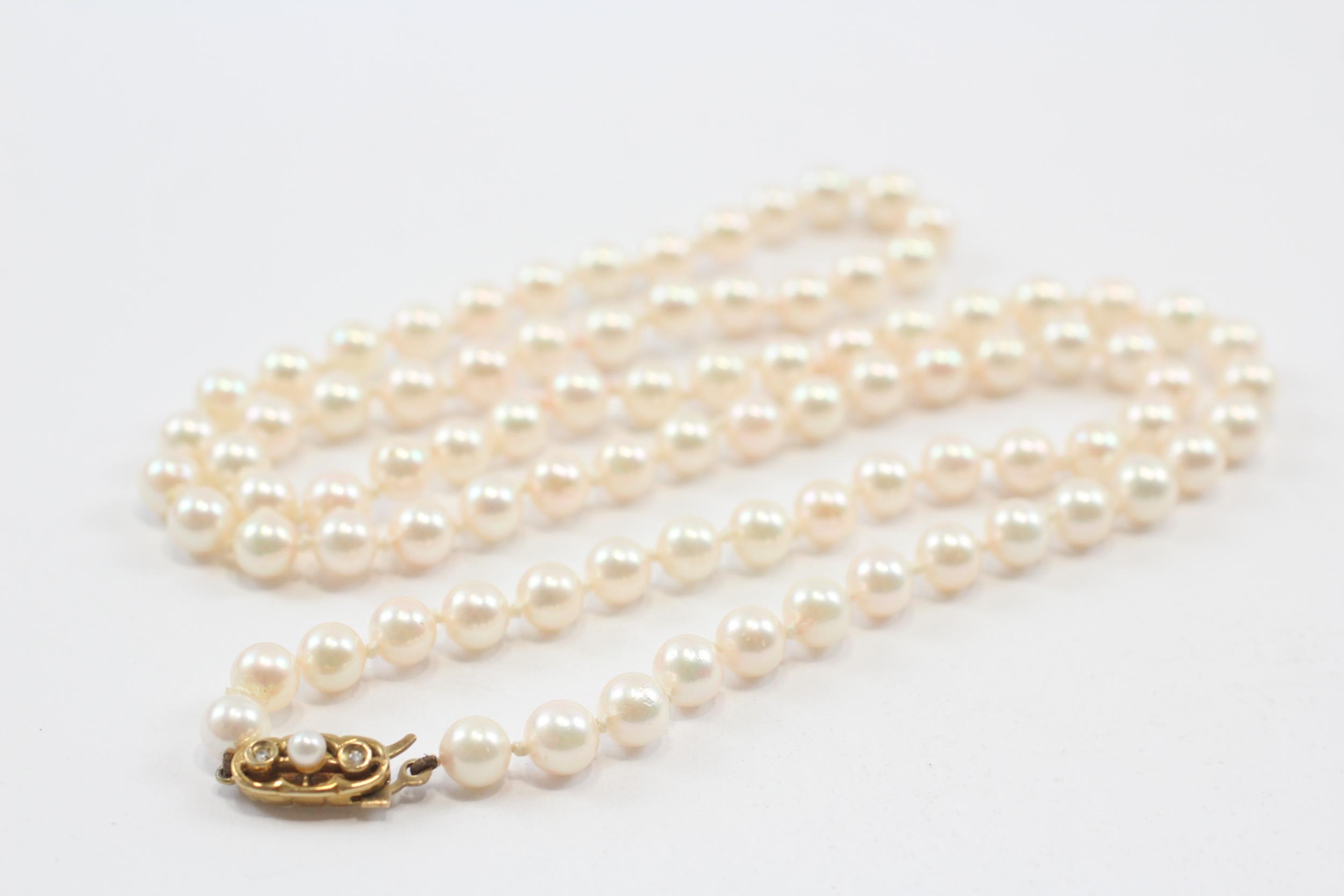9ct Gold Clasp Pearl & Sapphire Single Strand Necklace (39g)