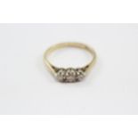 9ct Gold Diamond Trilogy Cathedral Setting Ring (1.7g) Size N