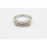 9ct White Gold Diamond Channel Setting Ring (2.4g) Size M