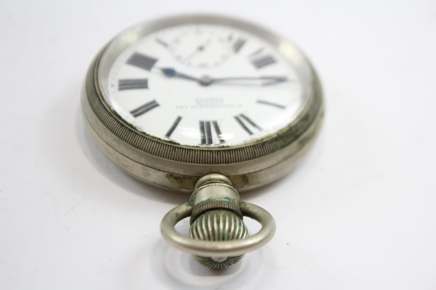 Military Issued Men's WWII Era POCKET WATCH Hand-wind WORKING // Military Issued Men's WWII Era - Image 3 of 6