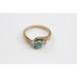 9ct Gold Emerald & Diamond Twist Setting Trilogy Ring (2.4g) Size N