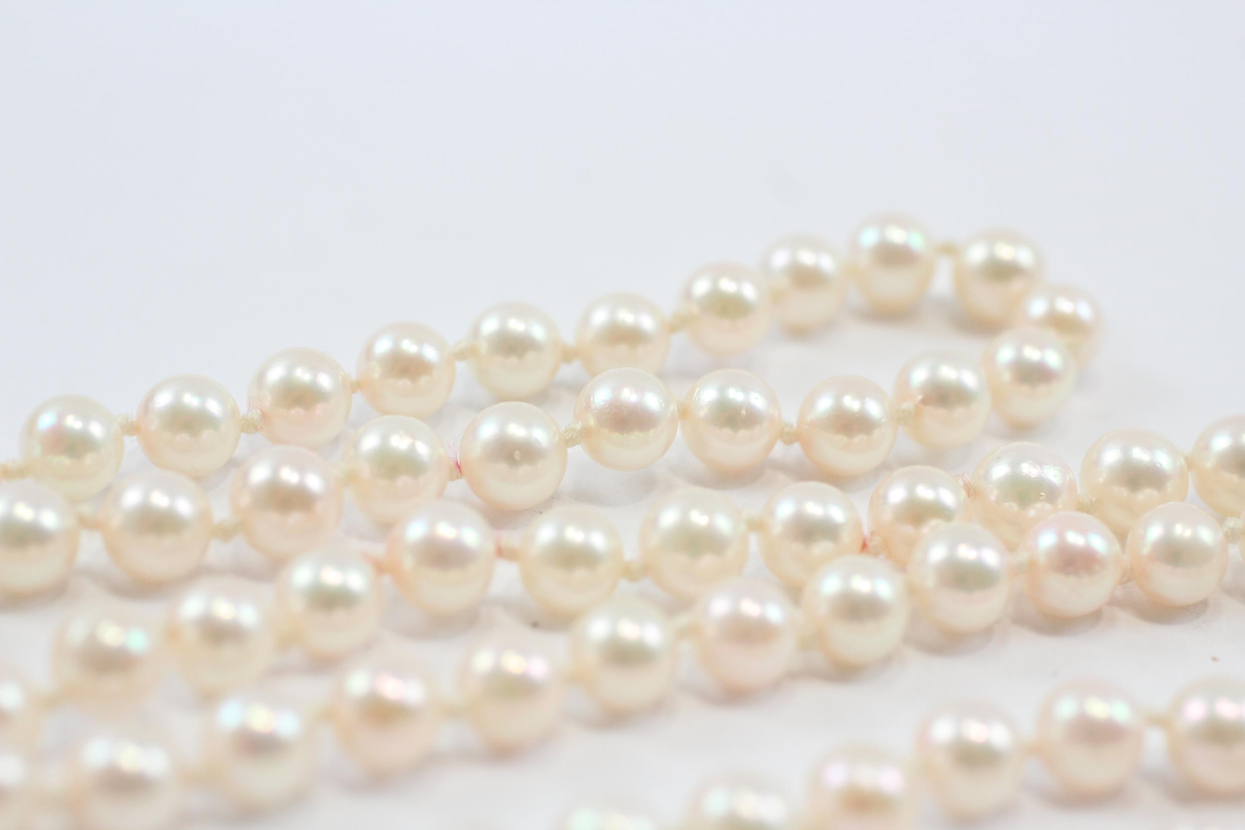 9ct Gold Clasp Pearl & Sapphire Single Strand Necklace (39g) - Image 5 of 7