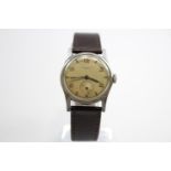 RECORD WATCH CO. Men's Vintage WRISTWATCH Hand-wind WORKING Military Style // RECORD WATCH CO. Men's