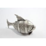 Vintage Silver Plated Novelty Fish Salt / Pepper Shaker (20g) // Diameter - 7cm In vintage condition