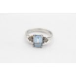9ct White Gold Blue Topaz & Diamond Three Stone Dress Ring (2.5g) Size L