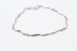 9ct White Gold Link Bracelet With Diamond Spacers (3.7g)