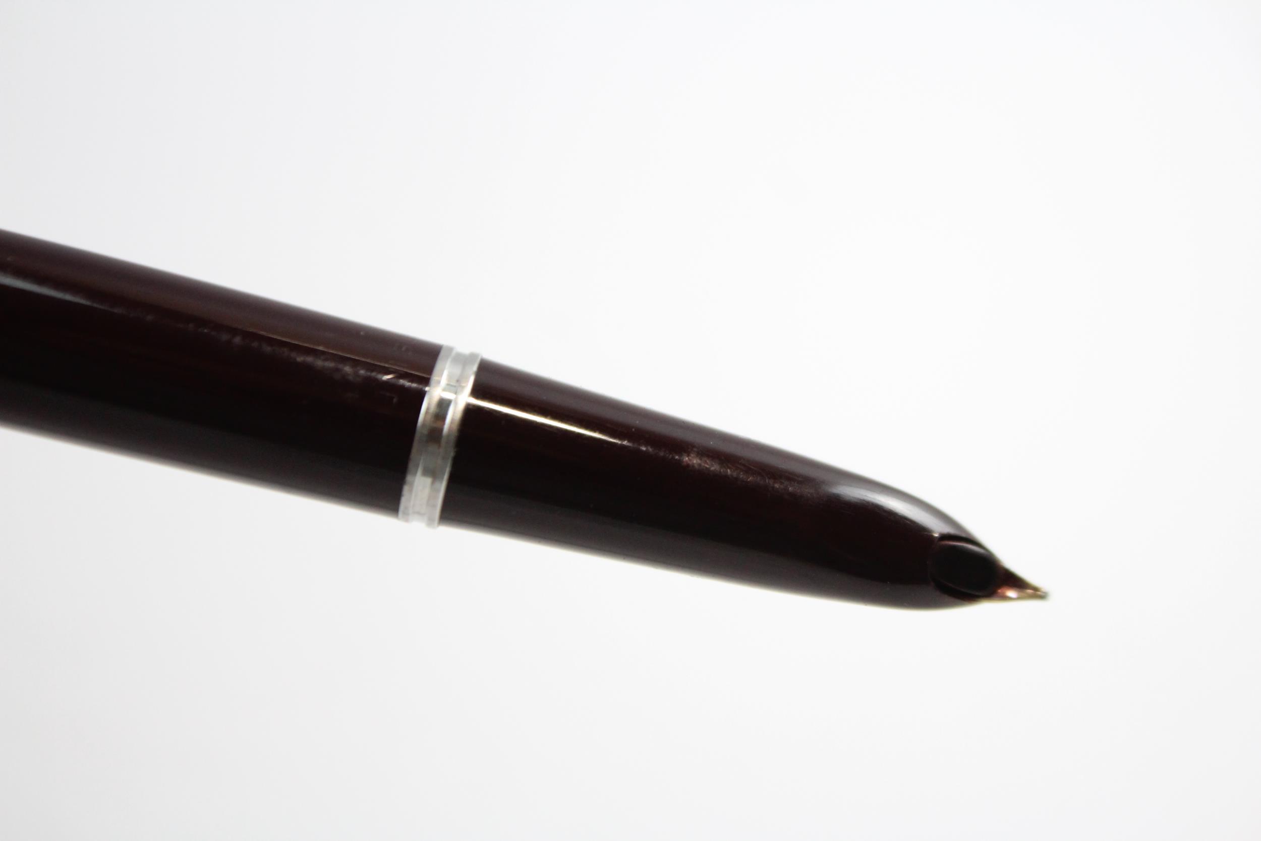 Vintage PARKER 51 Burgundy FOUNTAIN PEN w/ Brushed Steel Cap WRITING // Dip Tested & WRITING In - Image 4 of 8