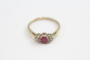 9ct Gold Ruby And Diamond Trilogy Ring (1.9g) Size O 1/2