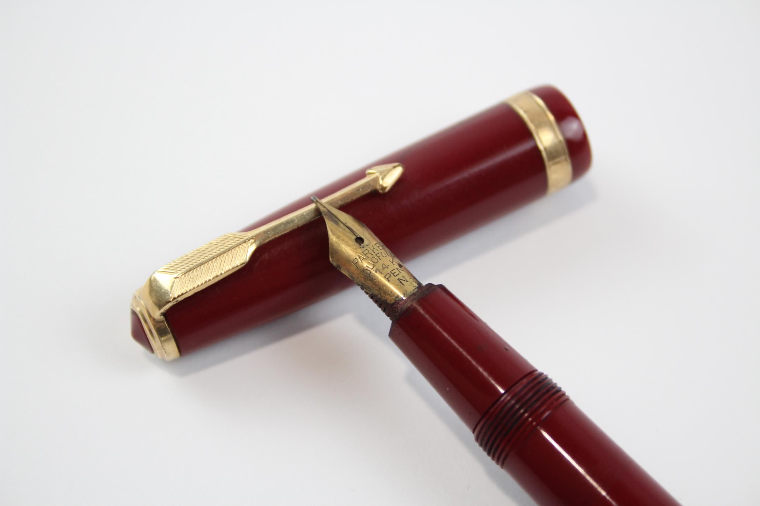 Vintage PARKER Duofold Red FOUNTAIN PEN w/ 14ct Gold Nib WRITING // Dip Tested & WRITING In - Image 3 of 4