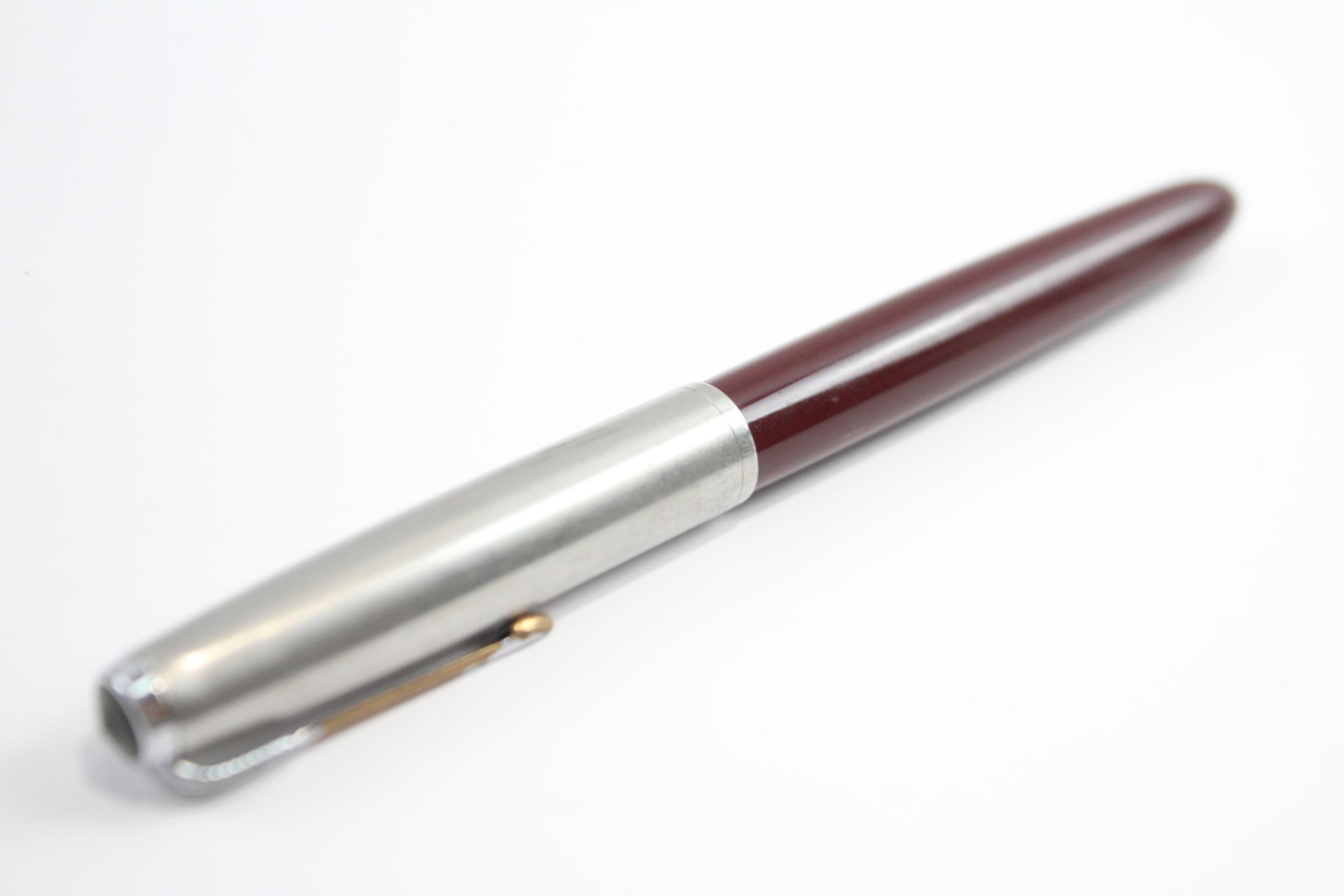 Vintage PARKER 51 Burgundy FOUNTAIN PEN w/ Brushed Steel Cap WRITING // Dip Tested & WRITING In - Image 6 of 7