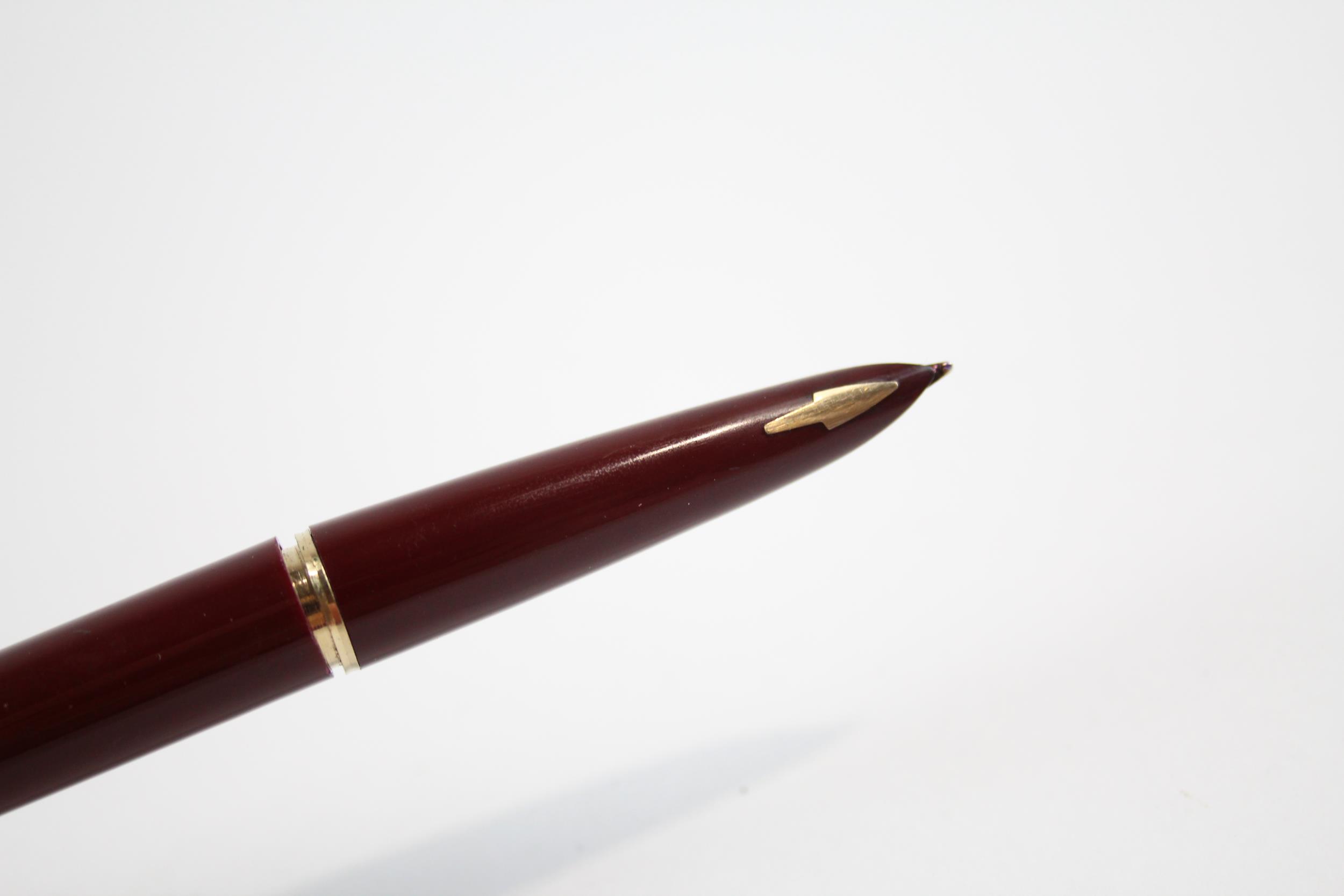 Vintage PARKER 61 Burgundy Fountain Pen w/ Gold Plate Cap Etc WRITING // Dip Tested & WRITING In - Image 2 of 5