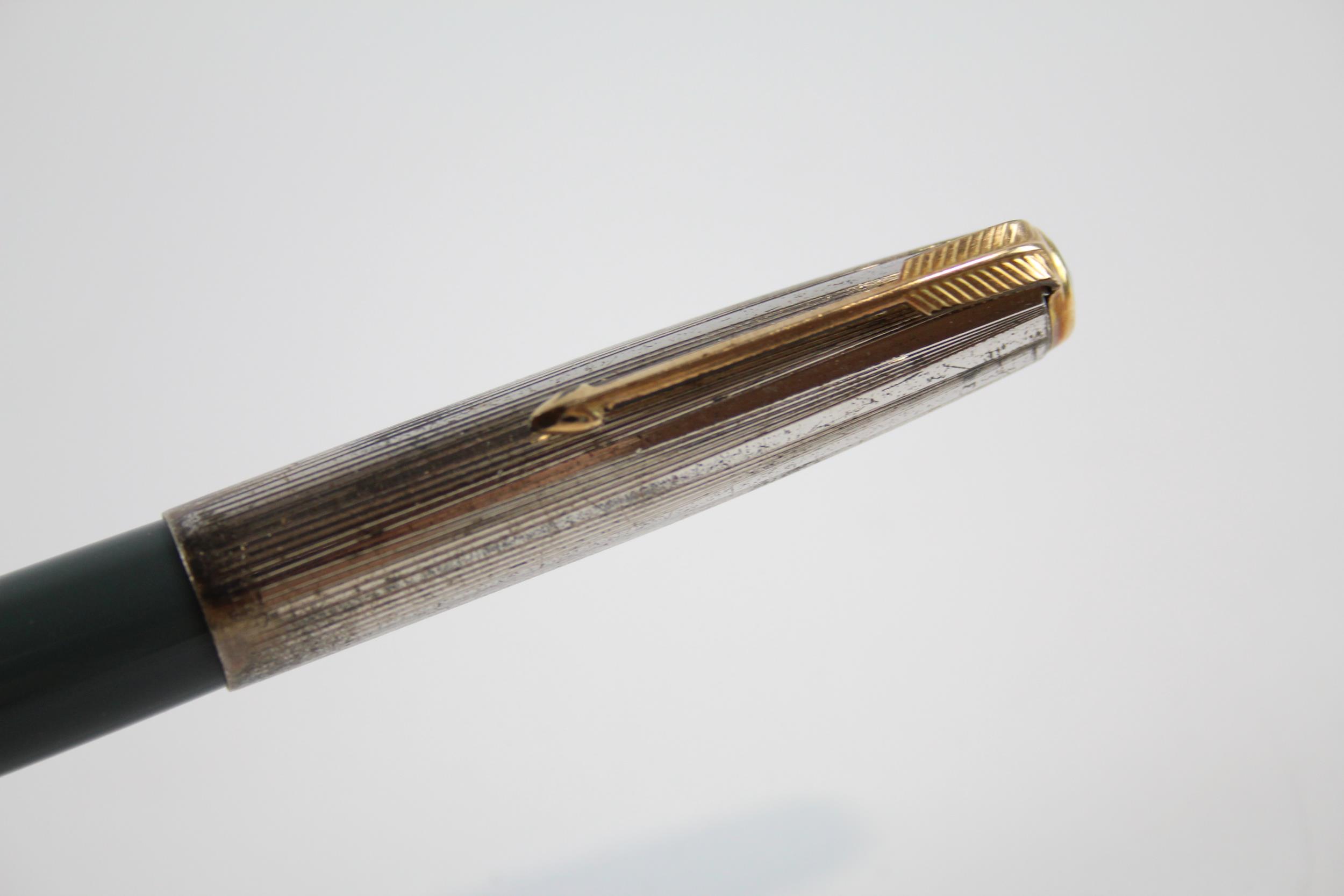 Vintage PARKER 51 Grey FOUNTAIN PEN w/ Rolled Silver Cap WRITING Boxed // Dip Tested & WRITING In - Image 4 of 5