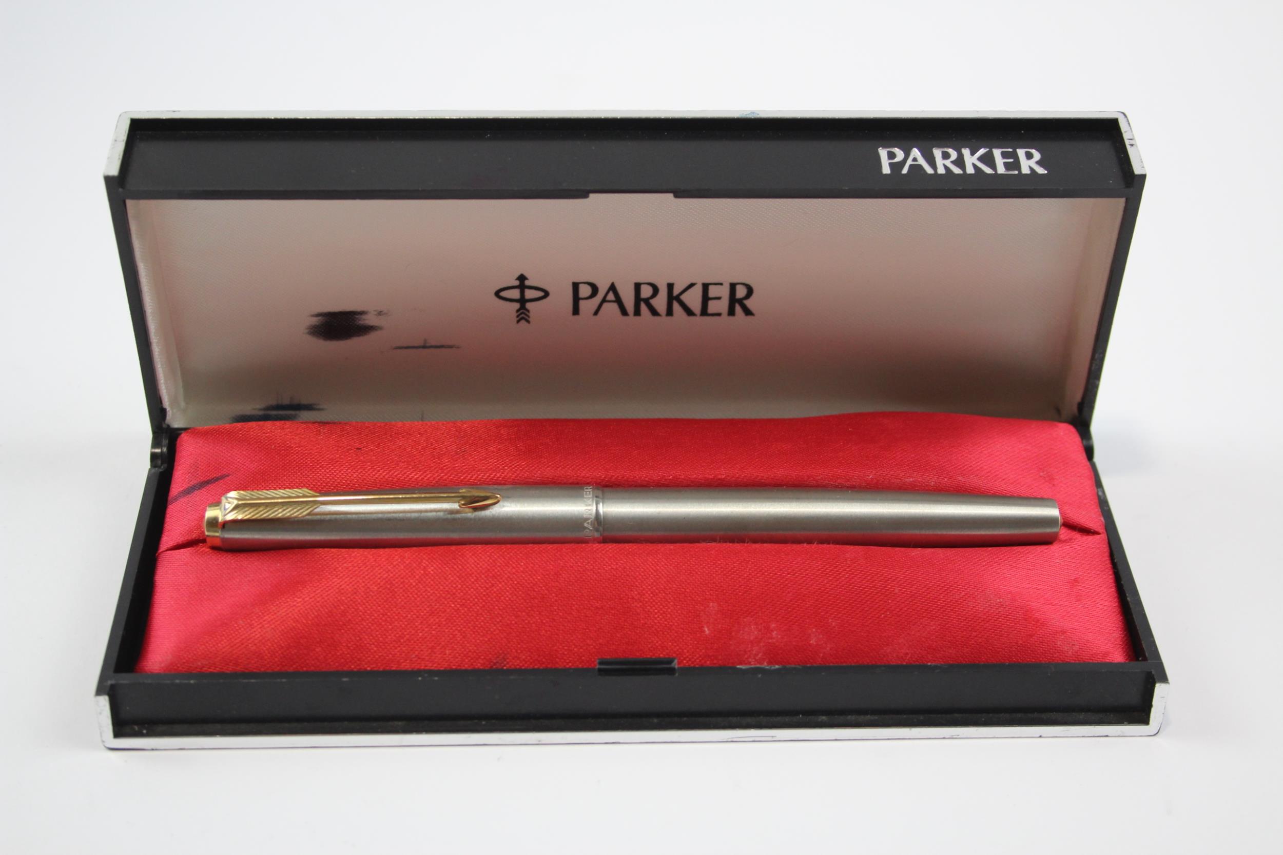 Vintage PARKER 61 Brushed Steel Fountain Pen w/ 14ct Gold Nib WRITING Boxed // Dip Tested &