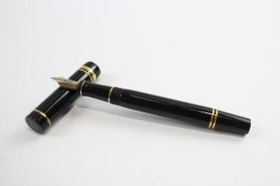Parker Duofold Black Lacquer Fountain Pen w/ 18ct Gold Nib WRITING // Dip Tested & WRITING In