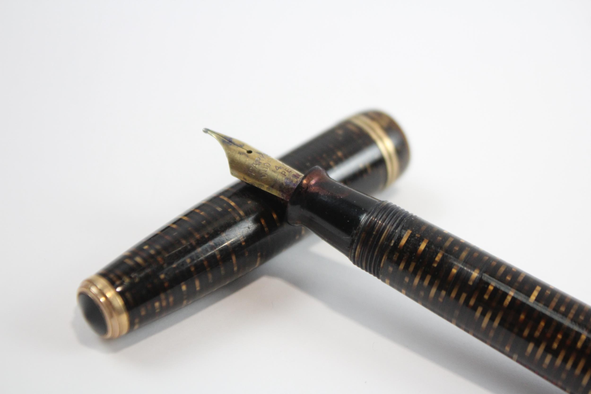 Vintage PARKER Vaccumatic Brown FOUNTAIN PEN w/ 14ct Gold Nib WRITING // Dip Tested & WRITING In - Image 2 of 6