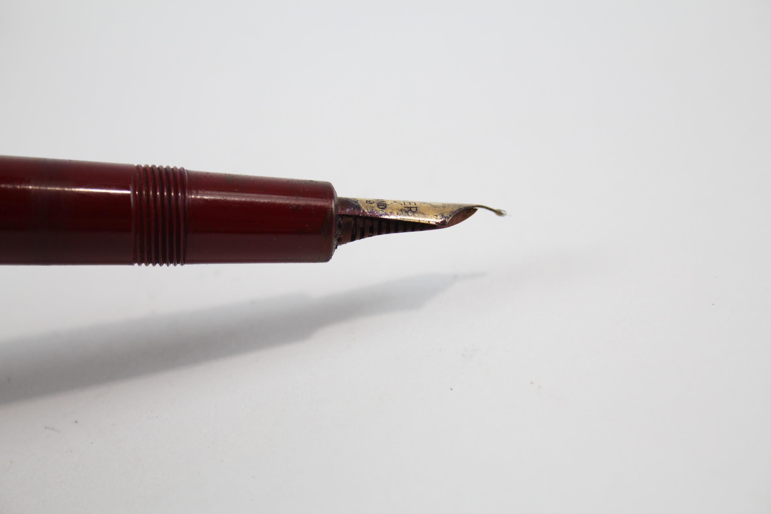 Vintage PARKER Victory Burgundy Fountain Pen w/ 14ct Gold Nib WRITING // Dip Tested & WRITING In - Image 3 of 4