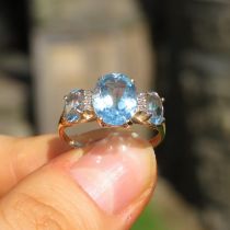 9ct Gold Blue Topaz Three Stone Ring With Diamond Dividers (1.9g) Size O 1/2