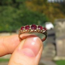 9ct Gold Vintage Garnet Set Five Stone Dress Ring (2.3g) Size Q