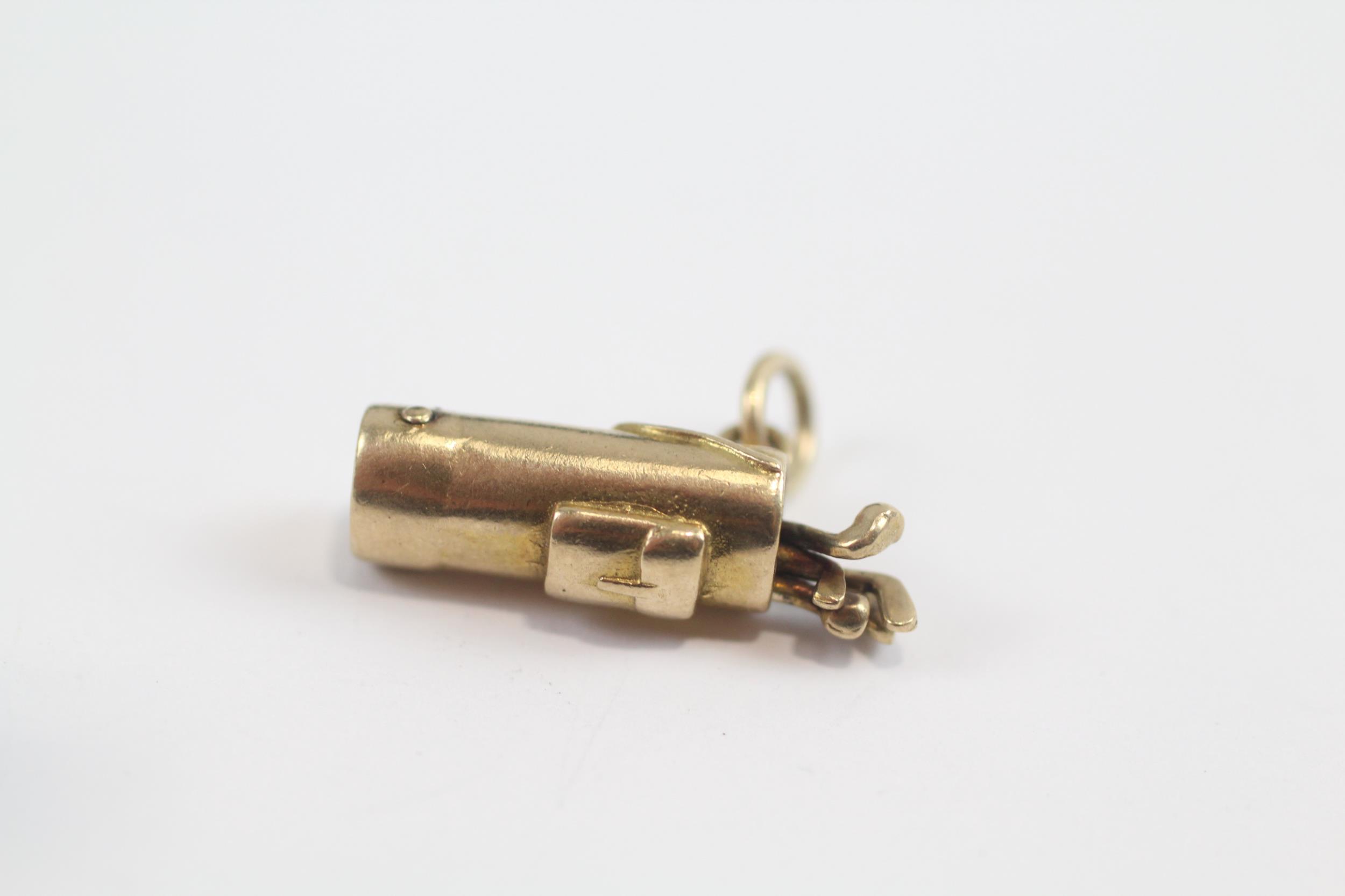 9ct Gold Vintage Gold Clubs In Bag Charm (2.3g)
