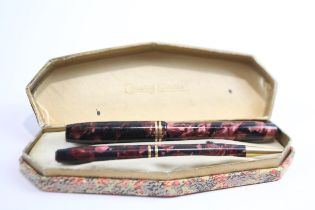 Vintage CONWAY STEWART no.24 Burgundy FOUNTAIN PEN w/ 14ct Gold Nib WRITING // w/ Matching Pencil (