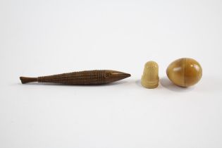 2 x Antique Haberdashery Items Inc Wooden Needle Case, Celluloid Thimble Case // In antique