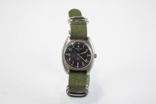 HAMILTON W10 Military Issued Men's Vintage WRISTWATCH Hand-Wind WORKING // HAMILTON W10 Military