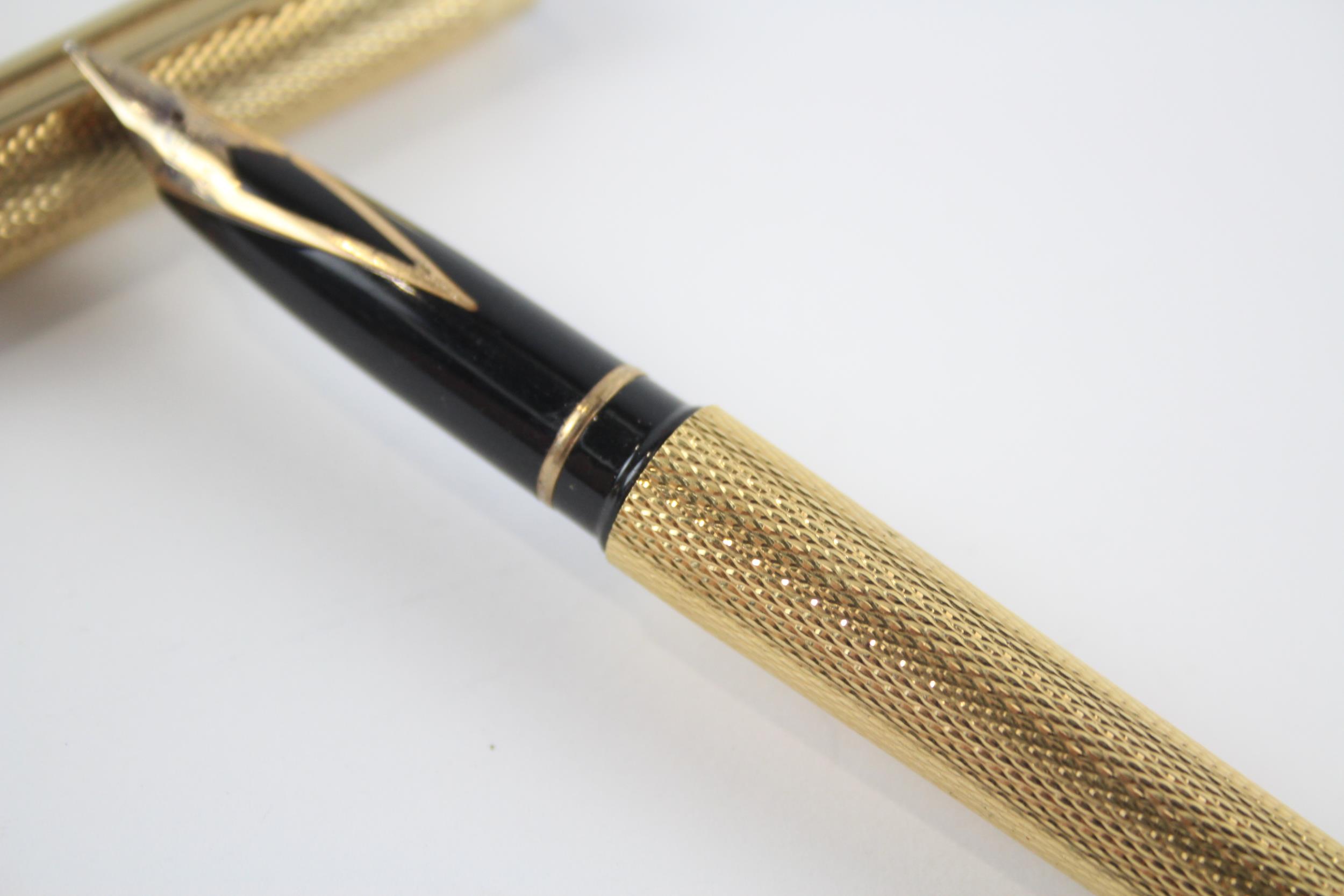 Vintage SHEAFFER Targa Gold Plate FOUNTAIN PEN w/ 14ct Gold Nib WRITING // Dip Tested & WRITING In - Image 3 of 4
