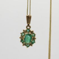 9ct Gold Diamond And Emerald Set Cluster Pendant Necklace (1.6g)