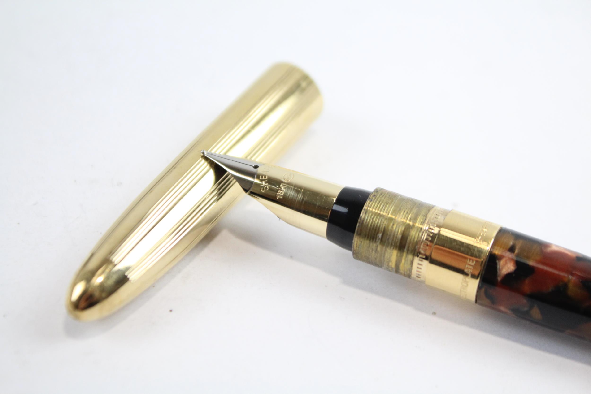 Sheaffer Crest Brown Lacquer Fountain Pen w/ 18ct Gold Nib, Gold Plated Cap // Dip Tested & - Image 2 of 8
