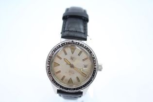 RARE LIP 'SKIN DIVER' Men's Vintage WRISTWATCH Automatic WORKING C.1960s // RARE LIP 'SKIN DIVER'