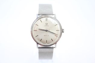 OMEGA DE VILLE Men's Vintage WRISTWATCH Hand-wind WORKING C.1970s // OMEGA DE VILLE Men's Vintage