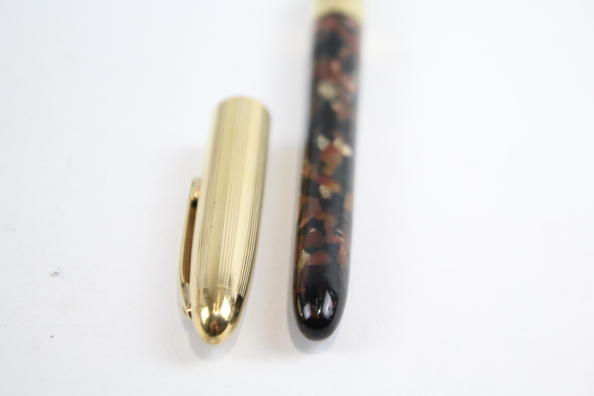 Sheaffer Crest Brown Lacquer Fountain Pen w/ 18ct Gold Nib, Gold Plated Cap // Dip Tested & - Image 7 of 8