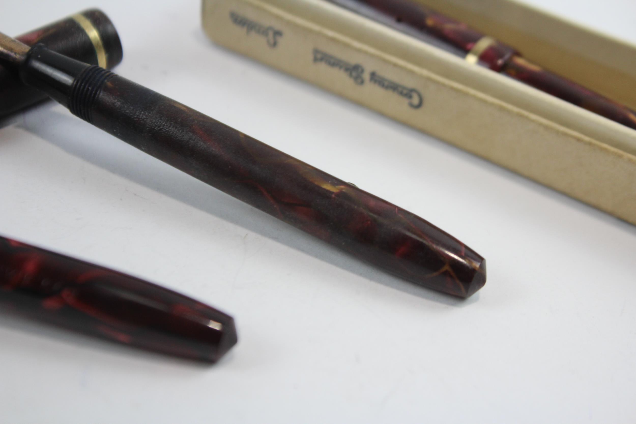 3 x Vintage Conway Stewart Dinkie Fountain Pens w/ 14ct Nibs WRITING Inc 550 Etc // Dip Tested & - Image 4 of 7