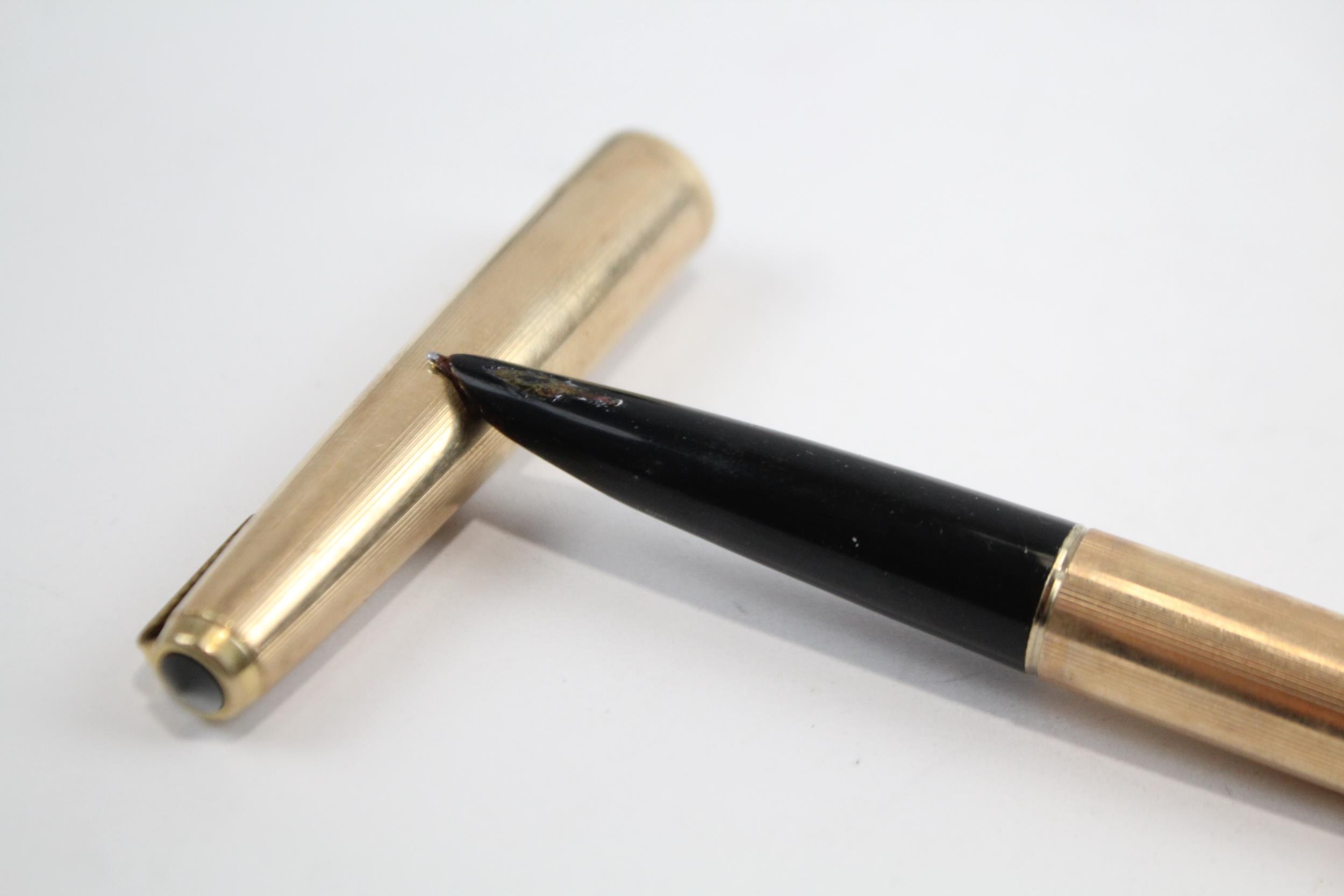 Vintage Parker 61 Gold Plated Fountain Pen w/ 14ct Gold Nib WRITING (23g) // Dip Tested & WRITING In - Image 2 of 6
