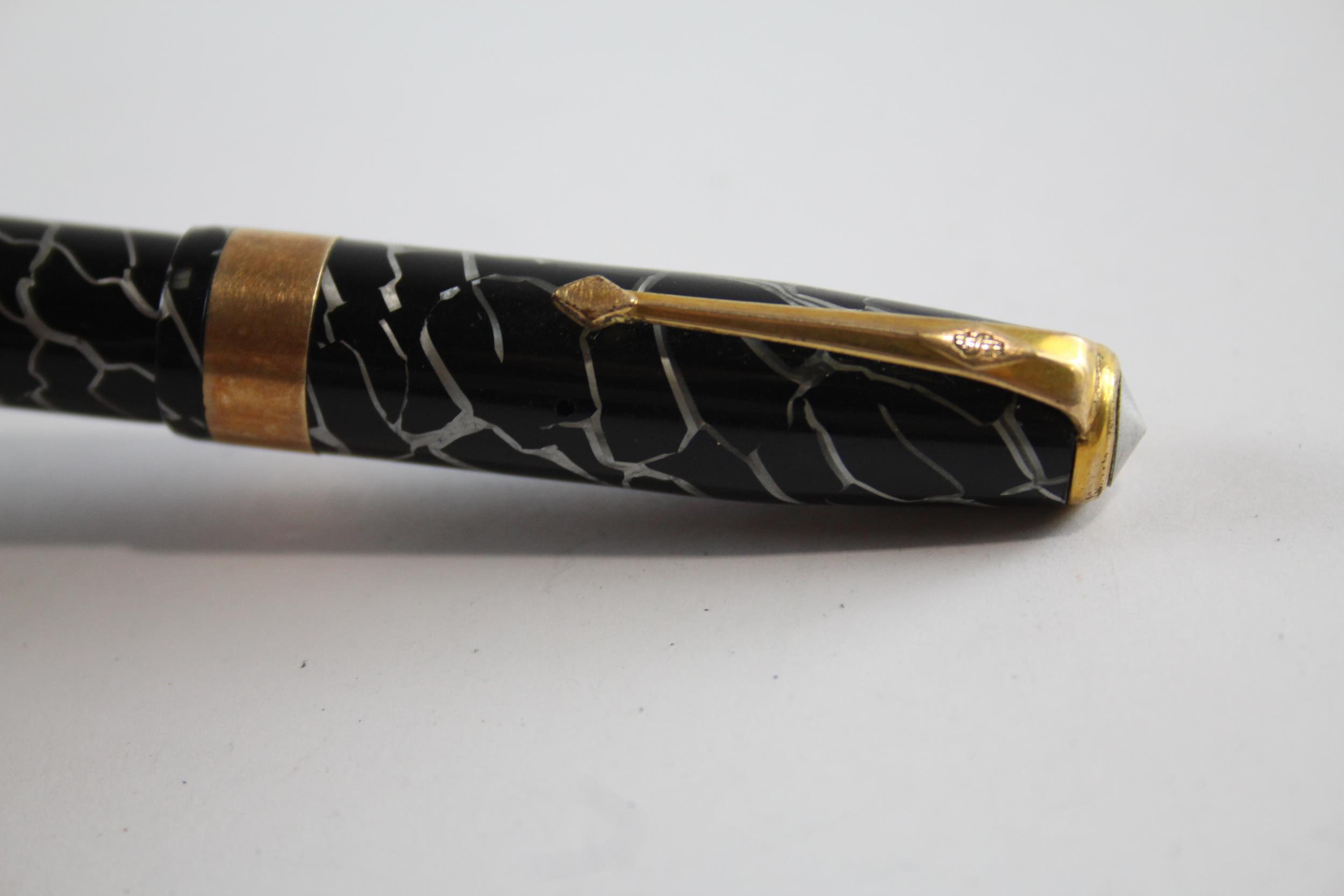 Vintage CONWAY STEWART 60 Black FOUNTAIN PEN w/ 14ct Gold Nib WRITING // Dip Tested & WRITING In - Image 4 of 5