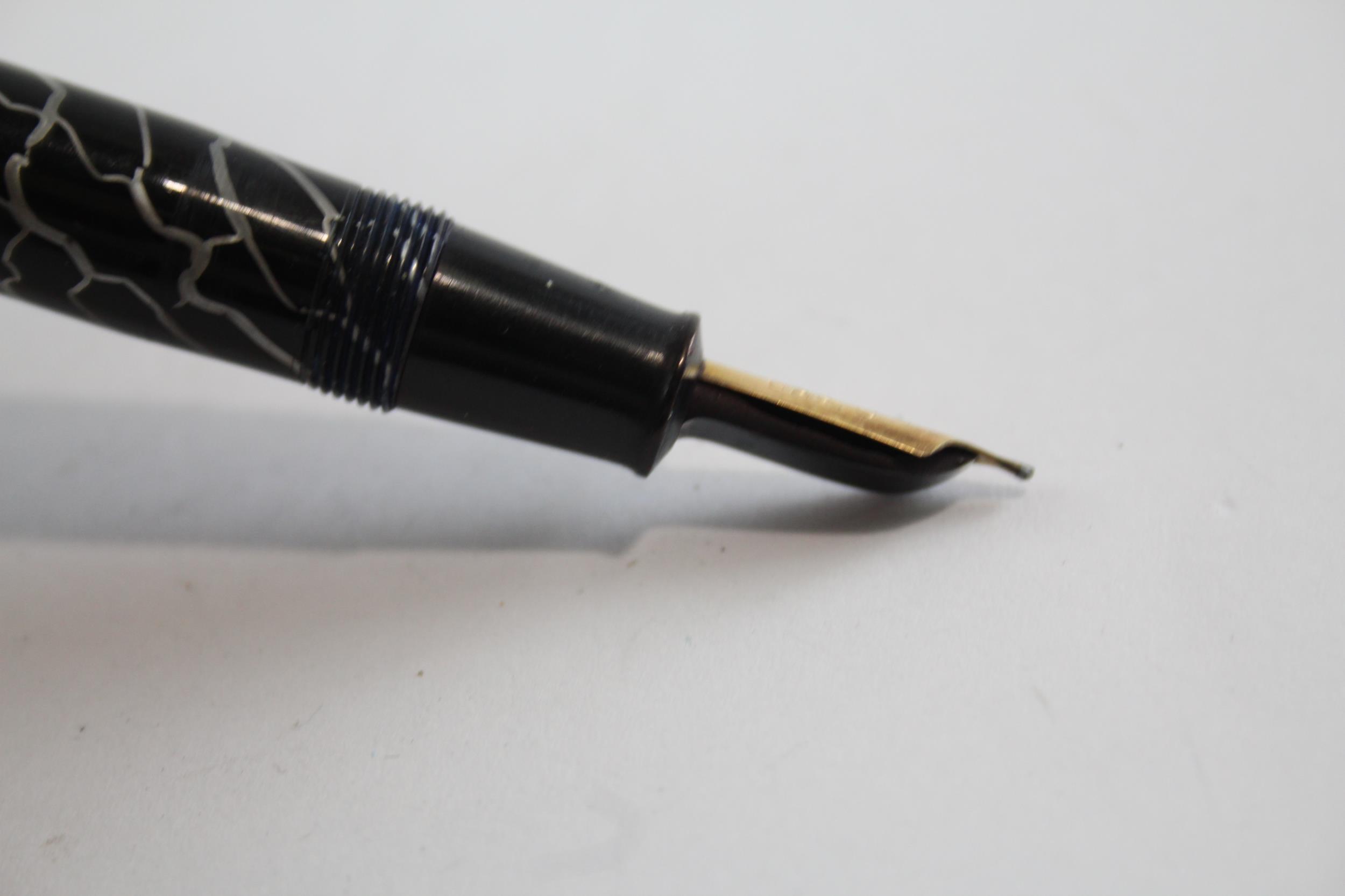 Vintage CONWAY STEWART 60 Black FOUNTAIN PEN w/ 14ct Gold Nib WRITING // Dip Tested & WRITING In - Image 3 of 5
