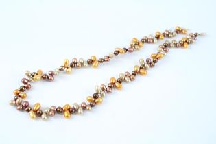 14ct gold clasped cultured pearl necklace (30.5g)